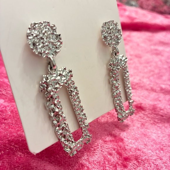SHEIN Glittering Silver Drop Earrings - Picture 4 of 5